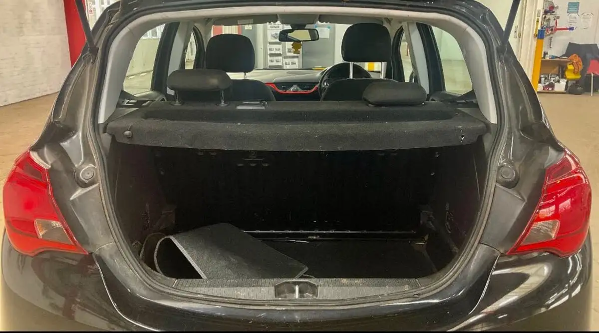 2017-vauxhall-corsa-14i-sri-vx-line-90ps-ecoflex-5d-big-10