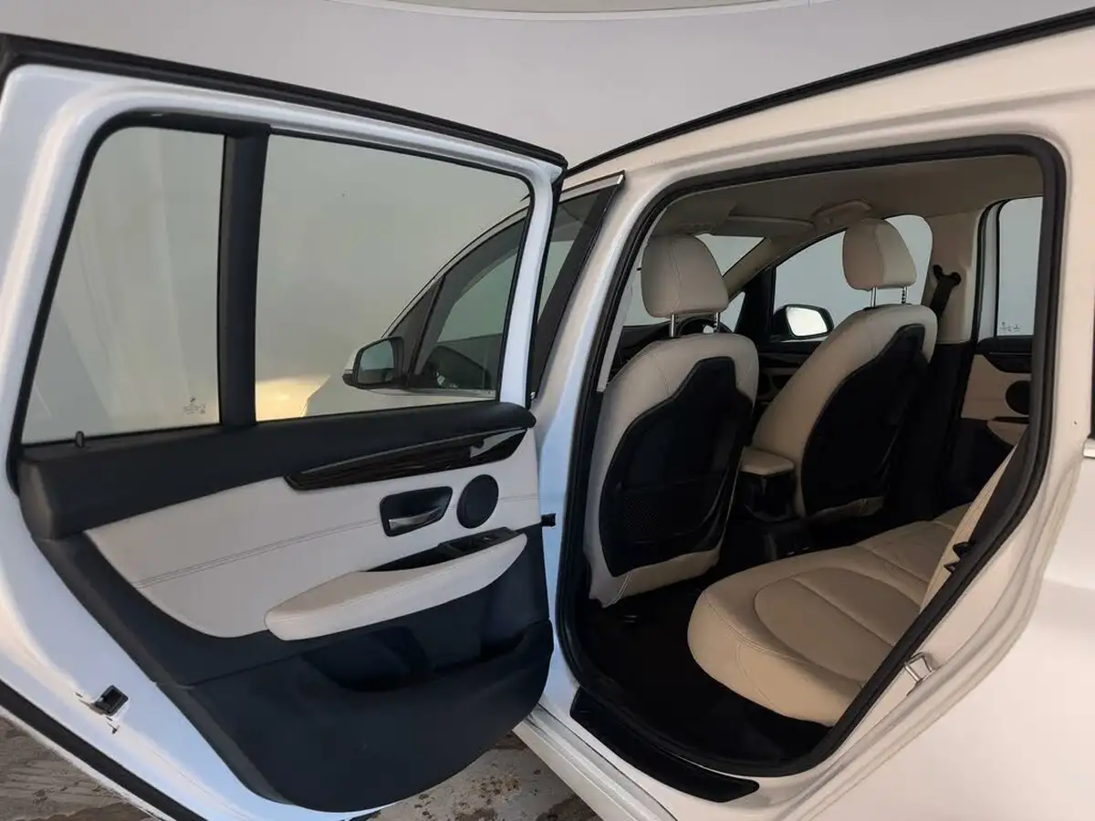 2019-bmw-2-series-20td-220d-xdrive-luxury-gran-big-12