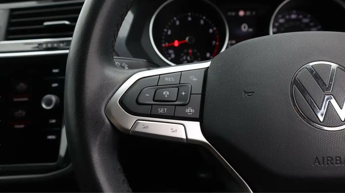 2021-volkswagen-tiguan-15-tsi-active-150ps-dsg-big-25