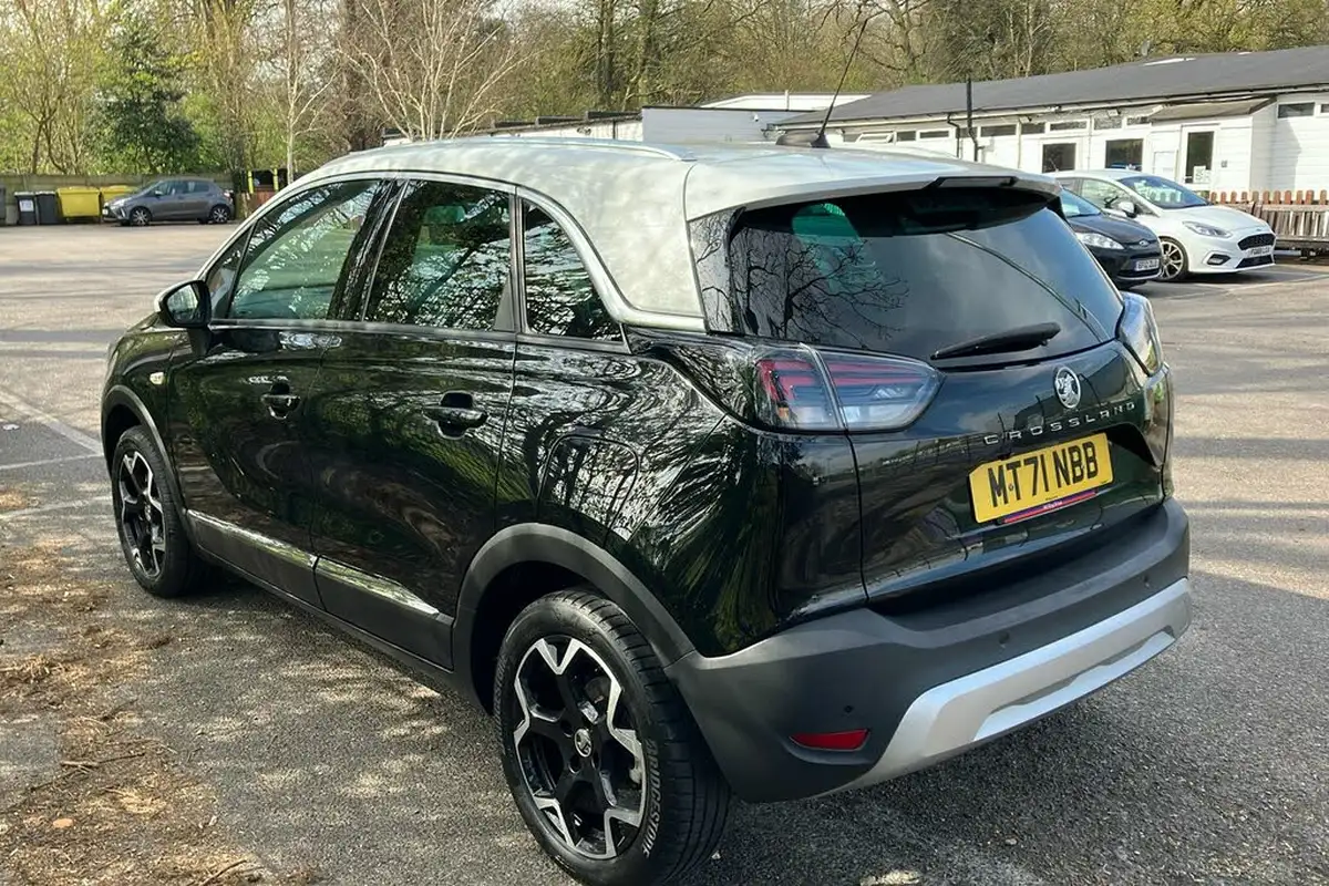 2021-vauxhall-crossland-12-ultimate-nav-auto-big-1