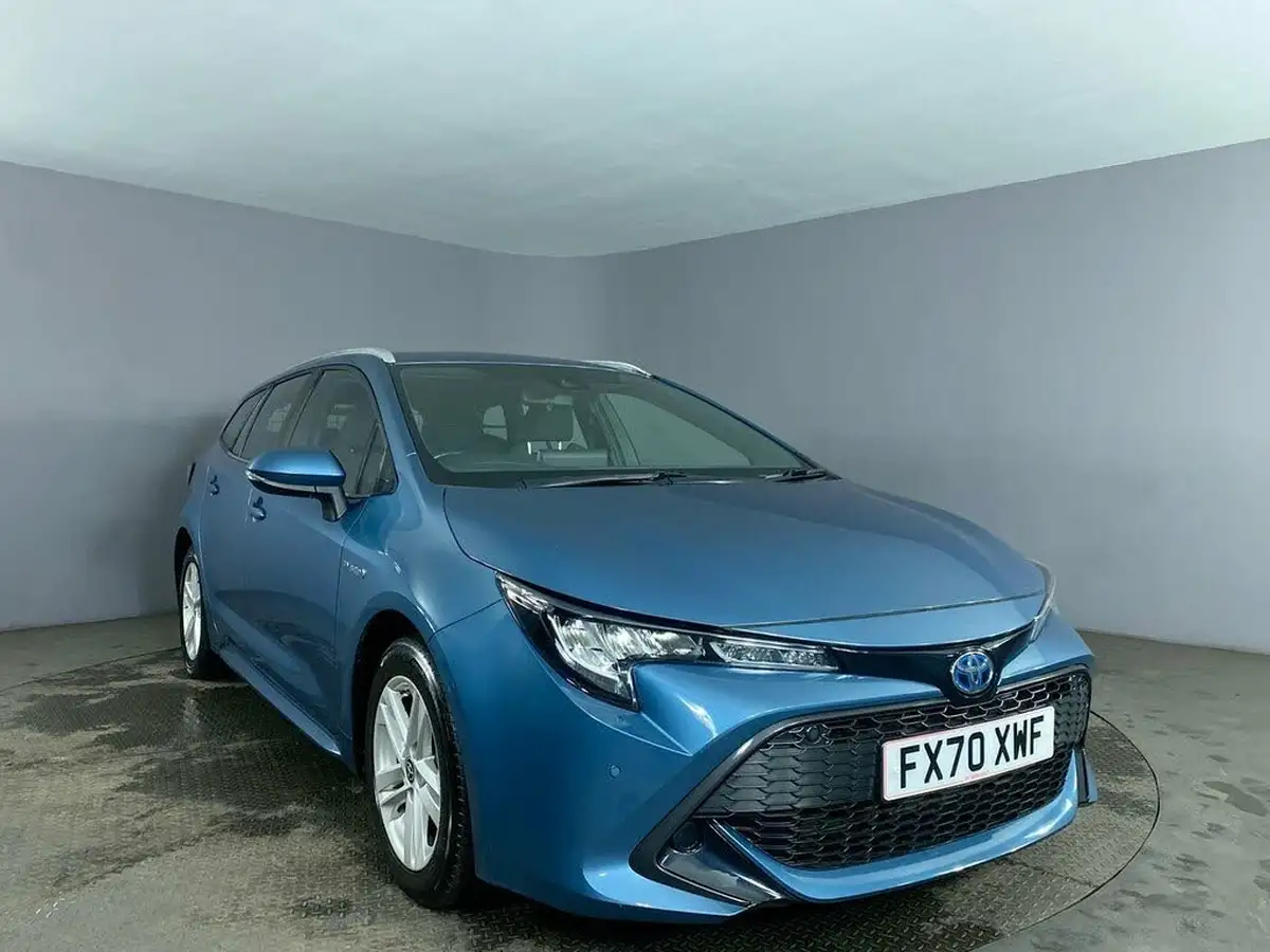 2020-toyota-corolla-18-vvt-i-icon-tech-spare-wheel-touring-sports-5d-big-1