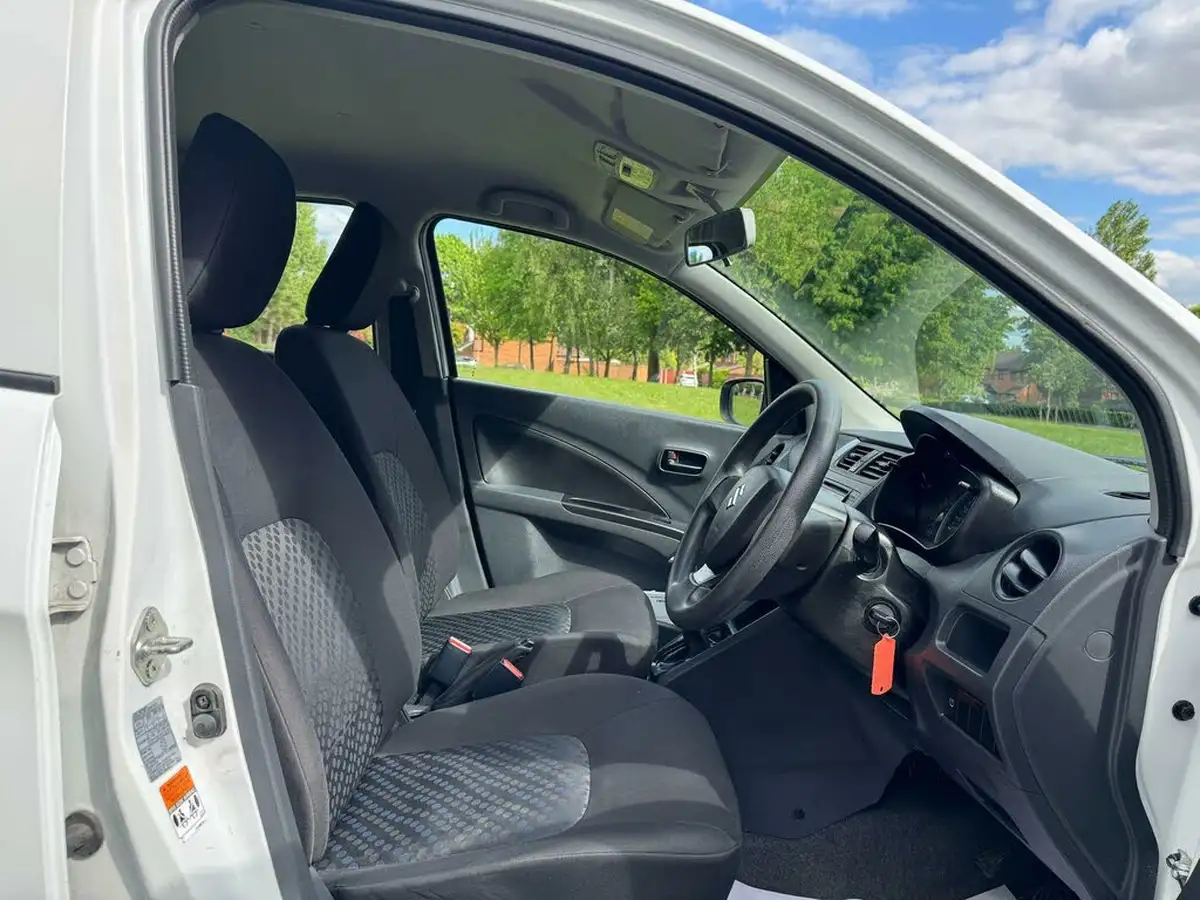 2017-suzuki-celerio-10-sz2-big-11