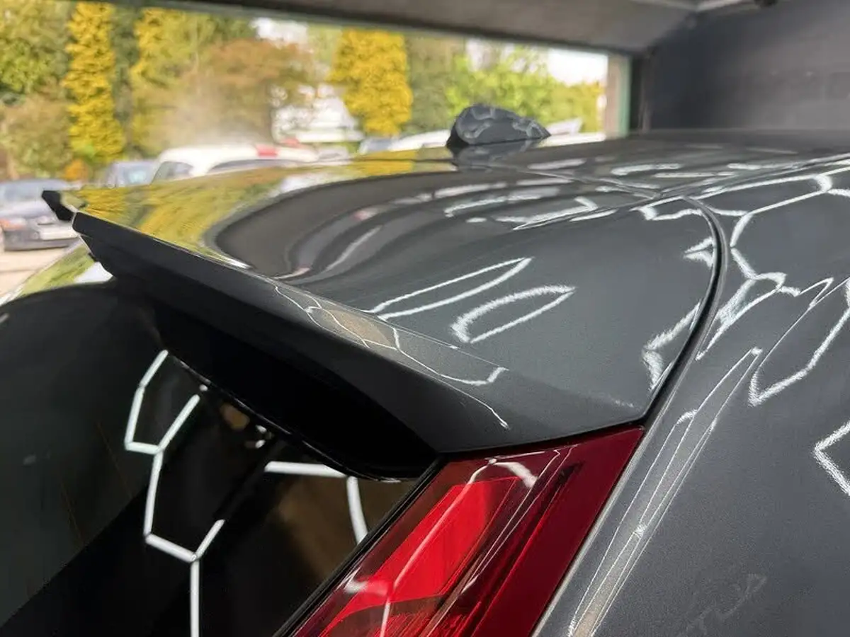 2016-volvo-v40-20td-d3-se-lux-big-9
