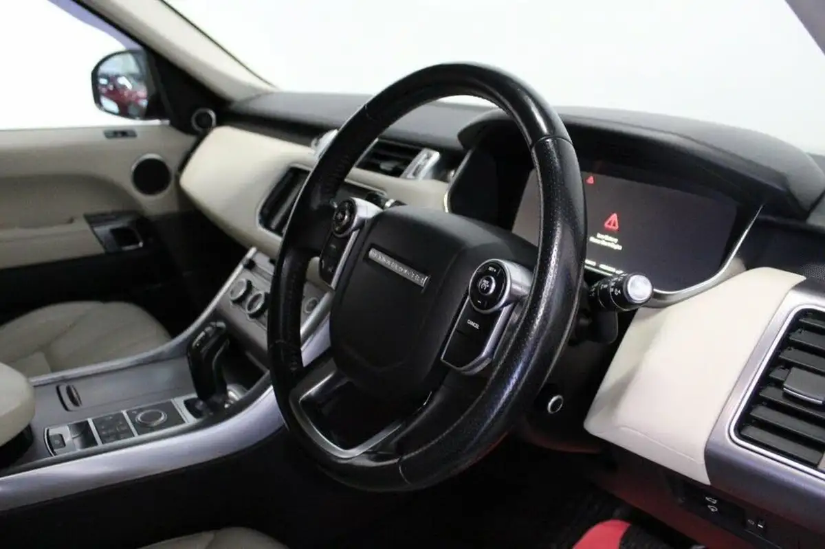 2014-land-rover-range-rover-sport-30-sd-v6-hse-big-37