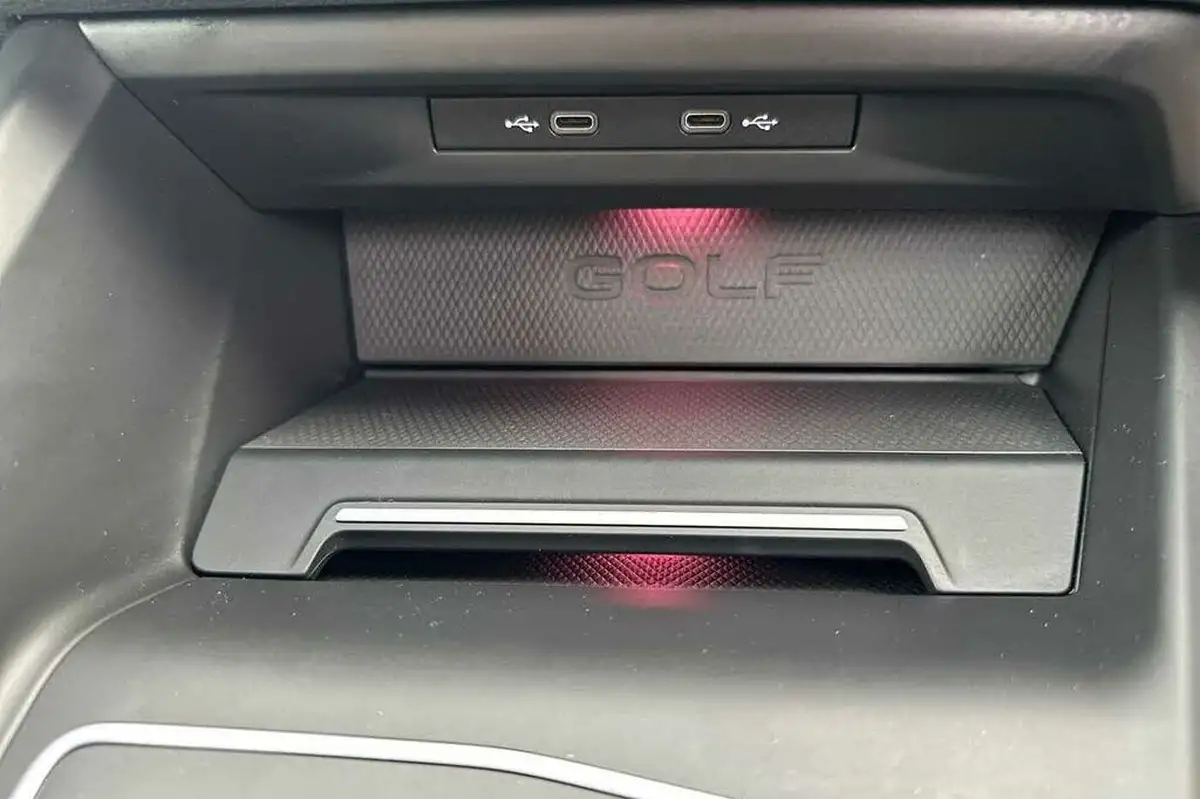 2021-volkswagen-golf-20-tsi-gti-dsg-big-21