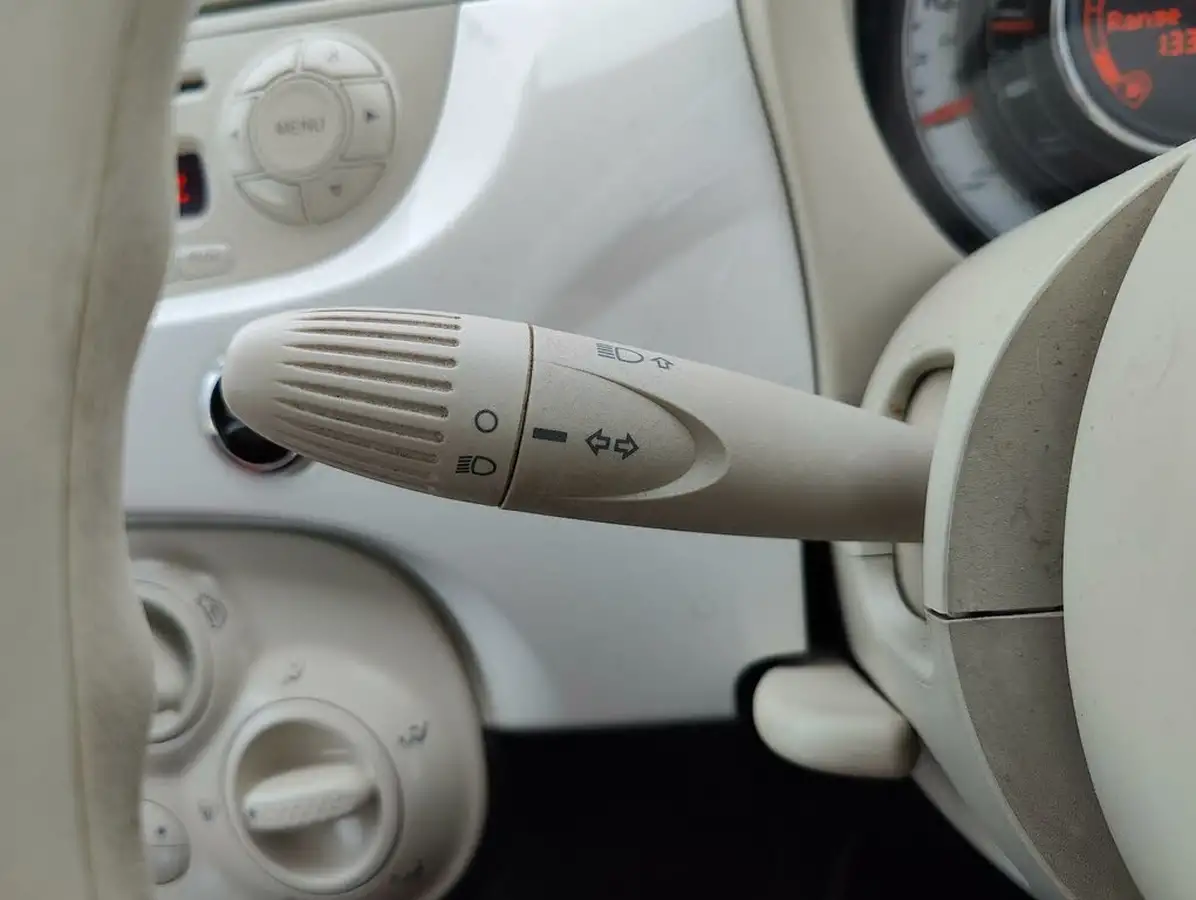 2009-fiat-500-12-pop-big-19