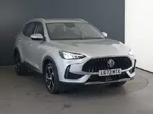 MG HS