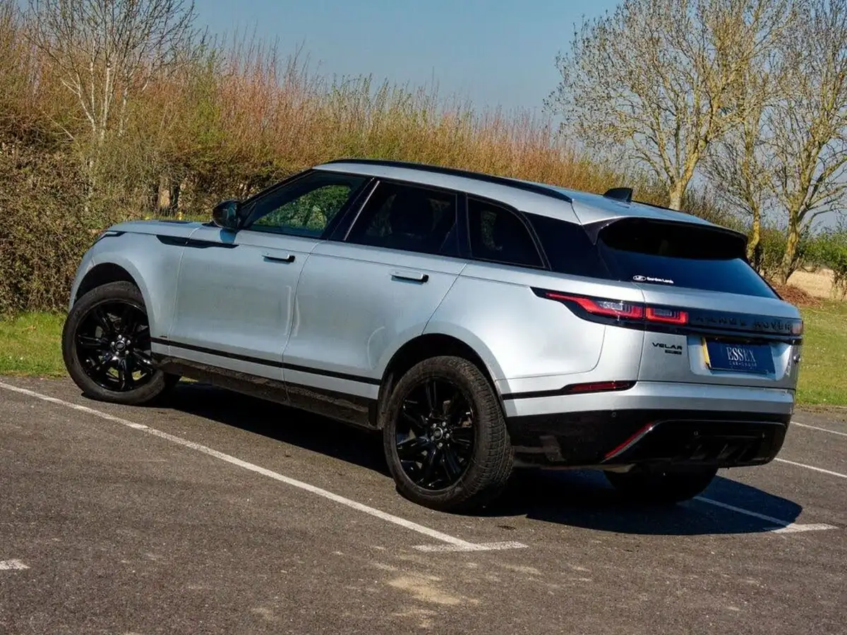 2019-land-rover-range-rover-velar-20-d180-r-dynamic-s-big-11