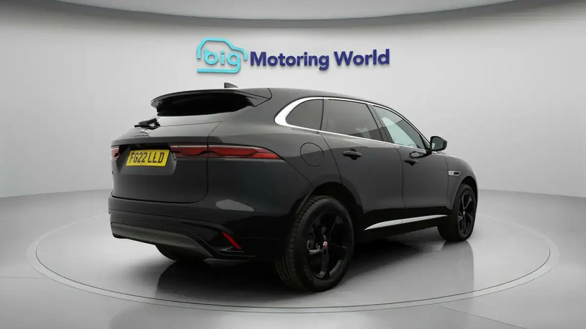 2022-jaguar-f-pace-20-d200-r-dynamic-s-big-6