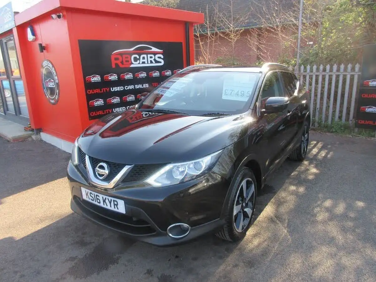 2016-nissan-qashqai-12-dig-t-n-connecta-big-2
