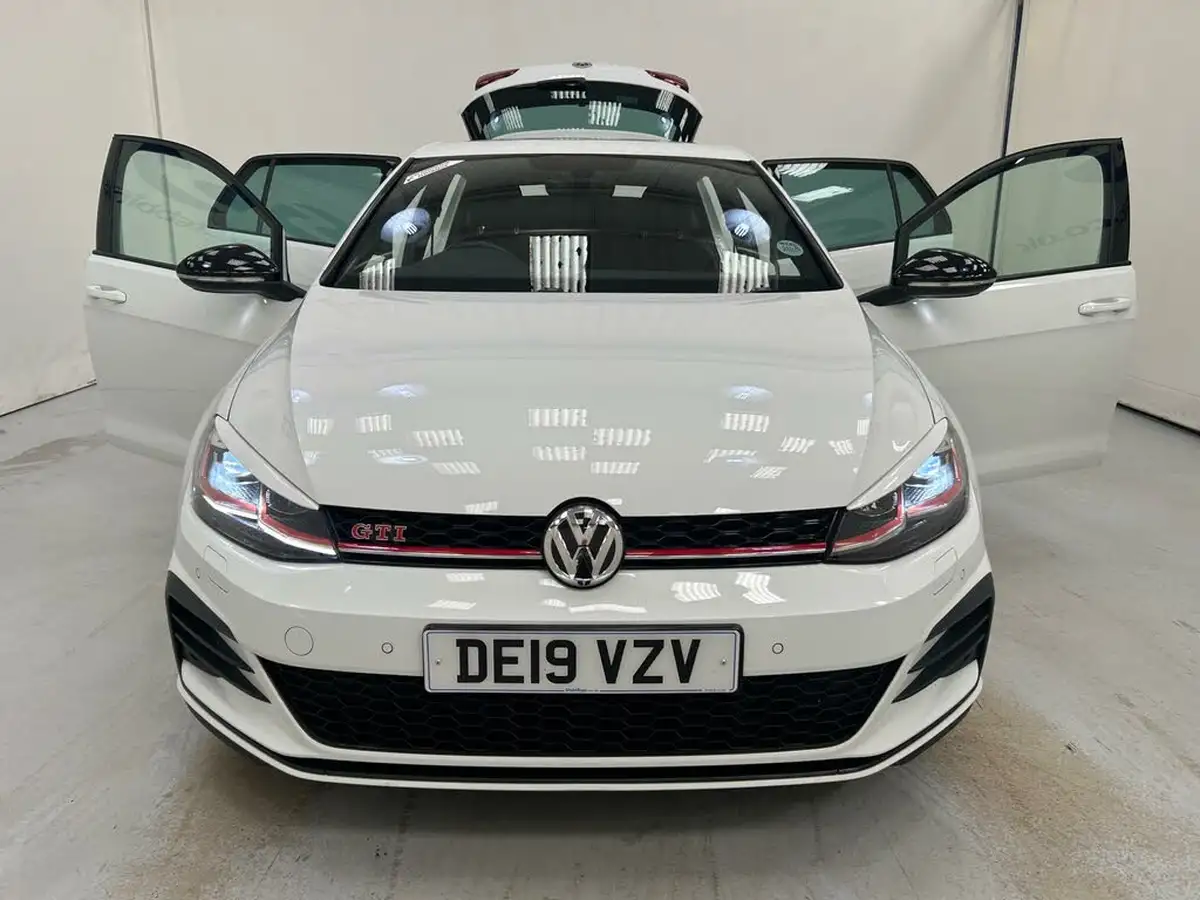 2019-volkswagen-golf-20-tsi-gti-performance-5d-dsg-big-8