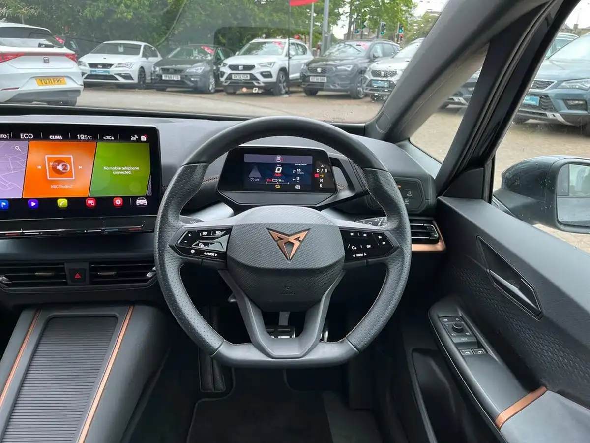 2023-cupra-born-e-v2-204ps-58kwh-big-15
