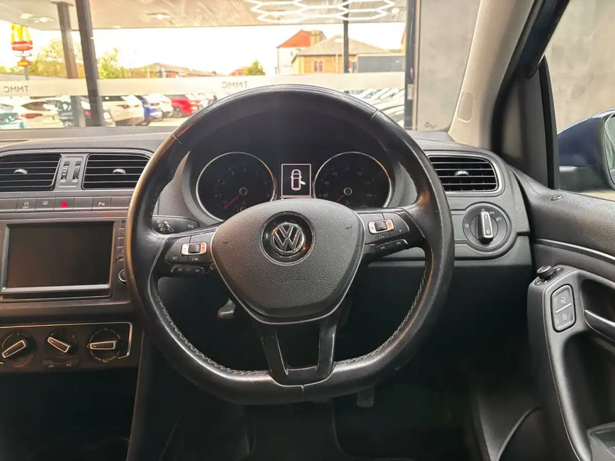 2016-volkswagen-polo-10-se-60ps-5d-big-31