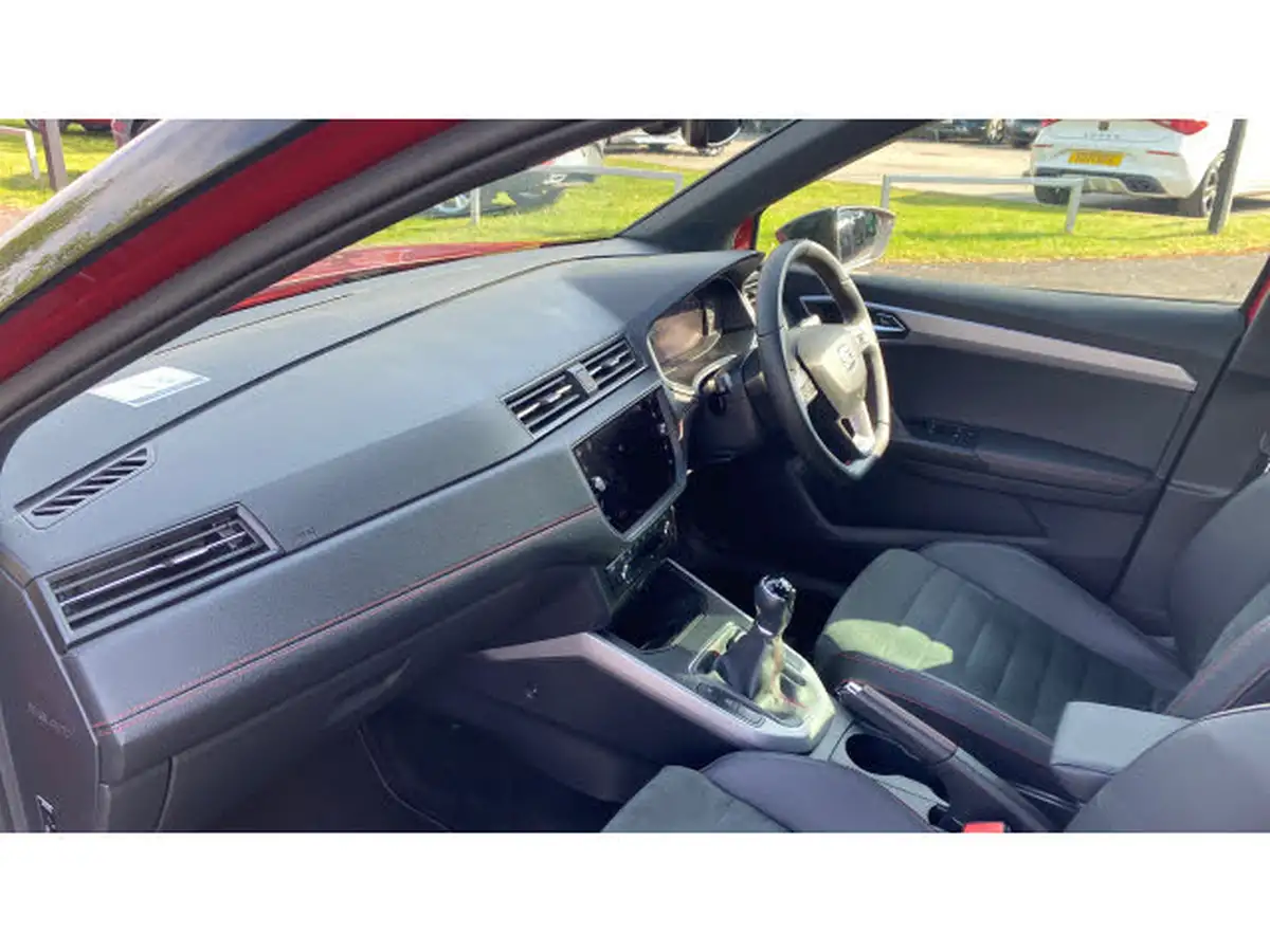 2019-seat-arona-15-tsi-evo-fr-sport-ss-big-1