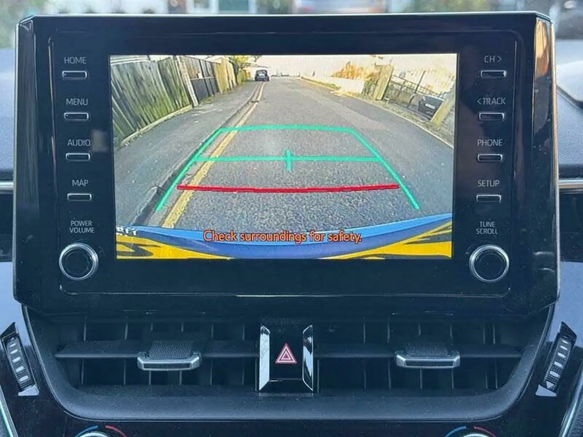 2020-toyota-corolla-18-vvt-i-icon-tech-trk-touring-sports-5d-big-9