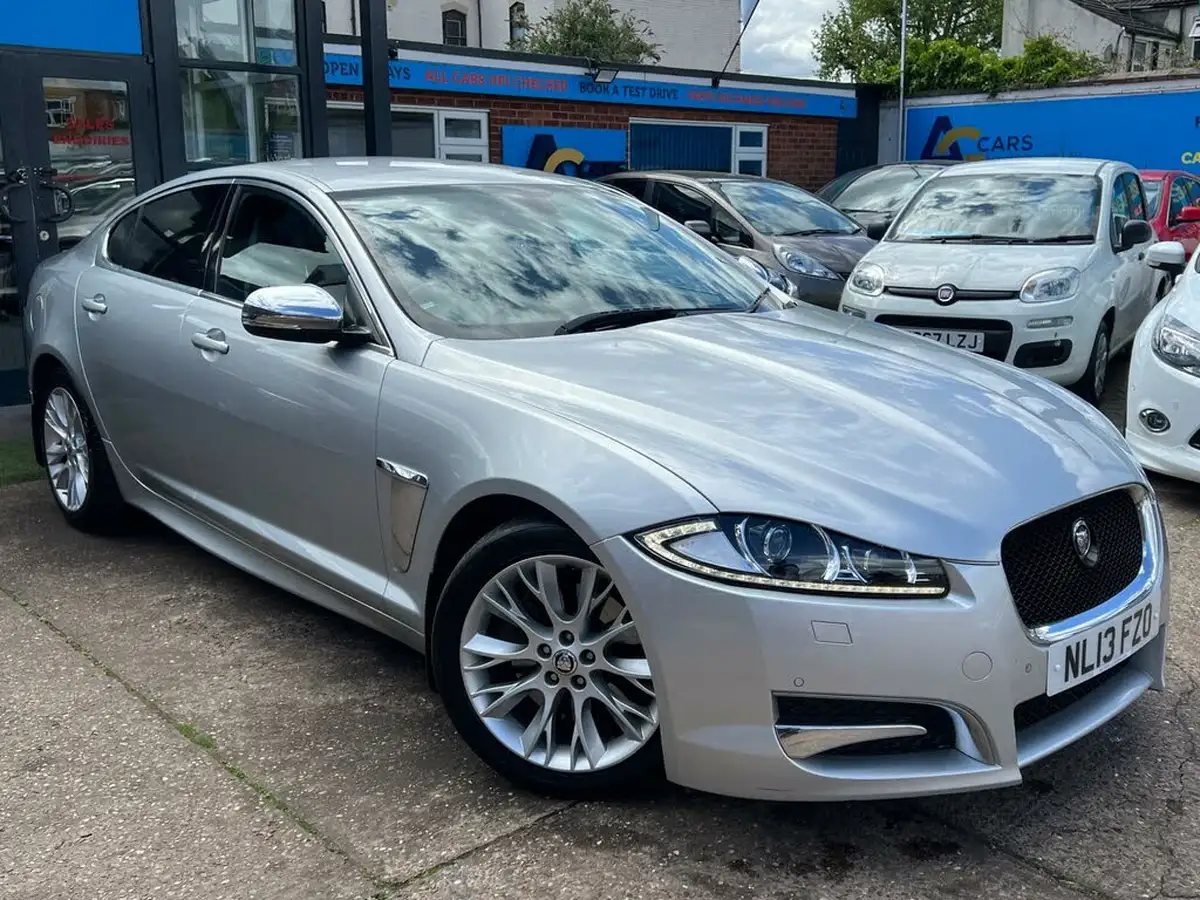 2013-jaguar-xf-22td-sport-200ps-ss-saloon-4d-auto-big-57