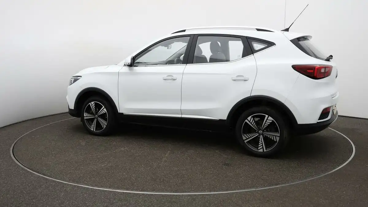 2021-mg-zs-suv-e-exclusive-ev-big-41