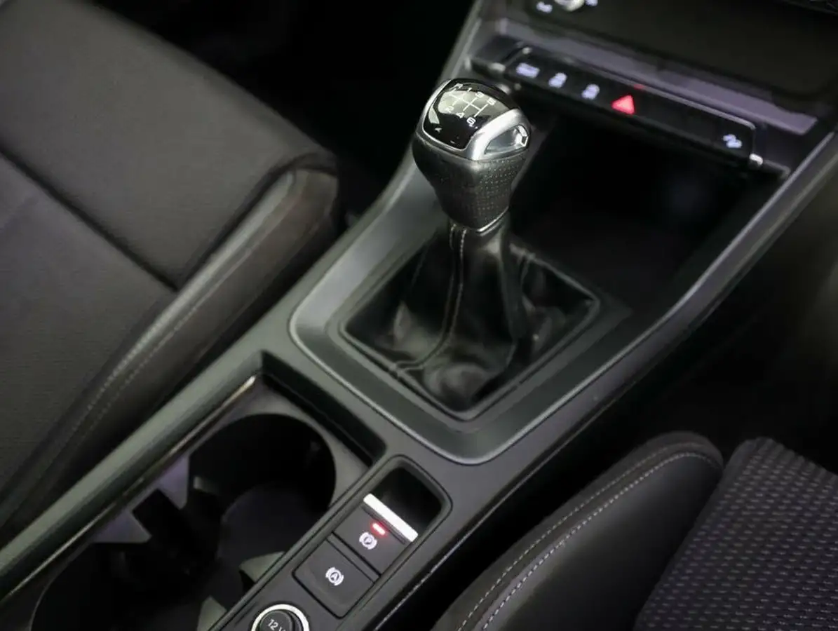 2021-audi-q3-15-35-tfsi-s-line-cod-station-wagon-big-32