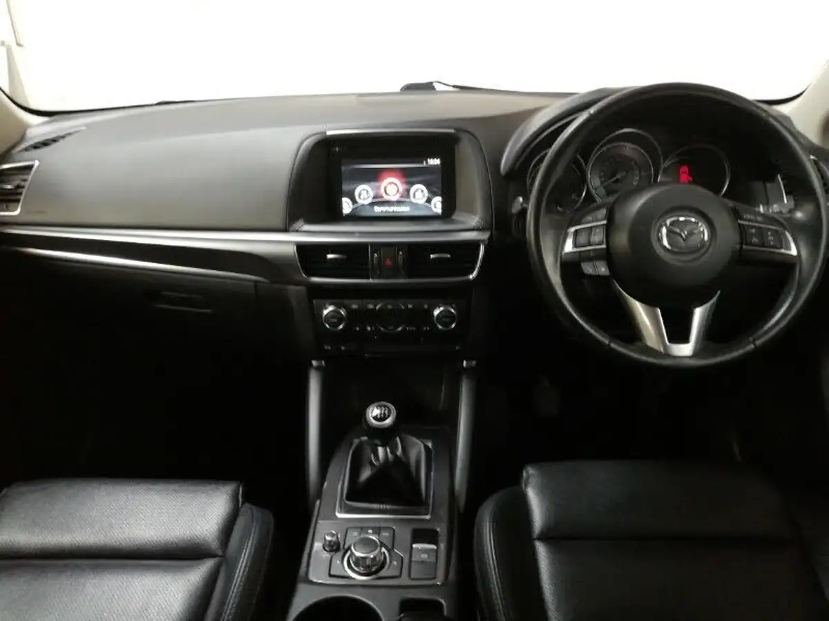 2016-mazda-cx-5-20-sport-nav-big-2