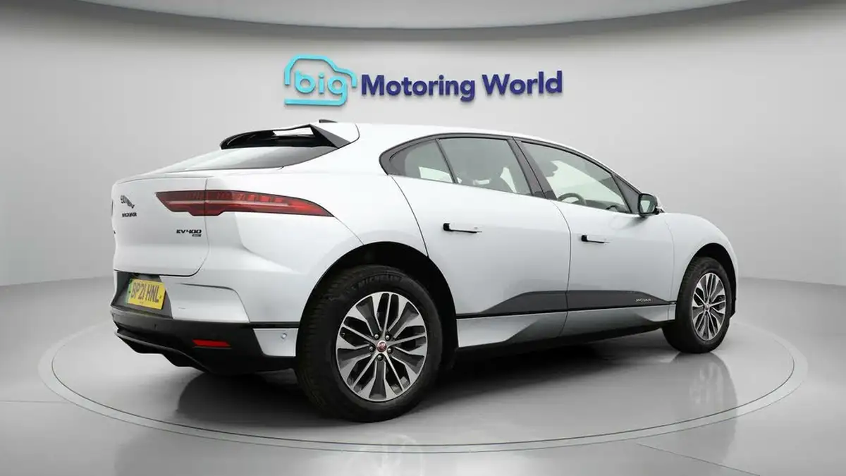 2021-jaguar-i-pace-ev400-se-big-6