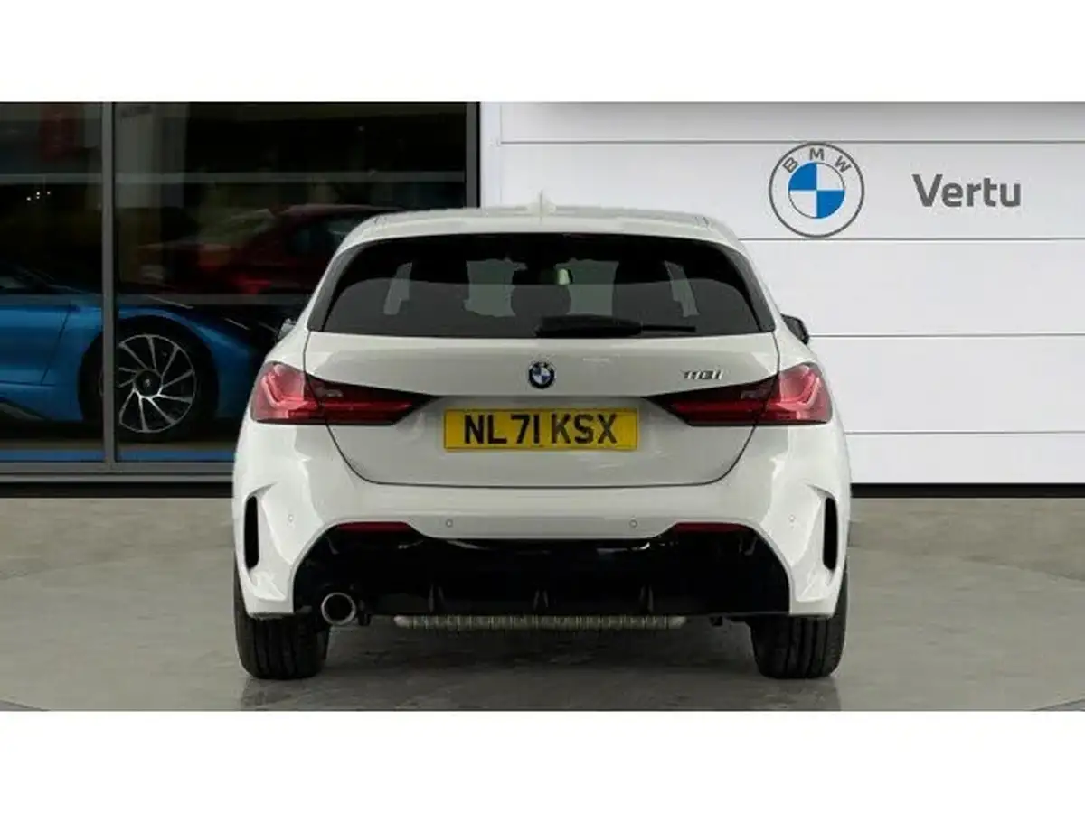 2021-bmw-1-series-15-118i-m-sport-lcp-big-14