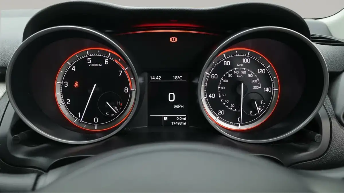 2021-suzuki-swift-12-dualjet-sz-l-big-10