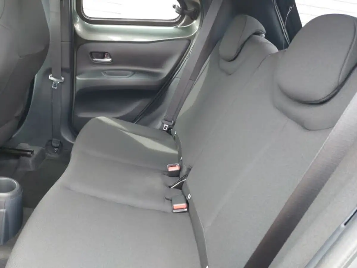 2022-toyota-aygo-x-10-vvt-i-edge-big-5