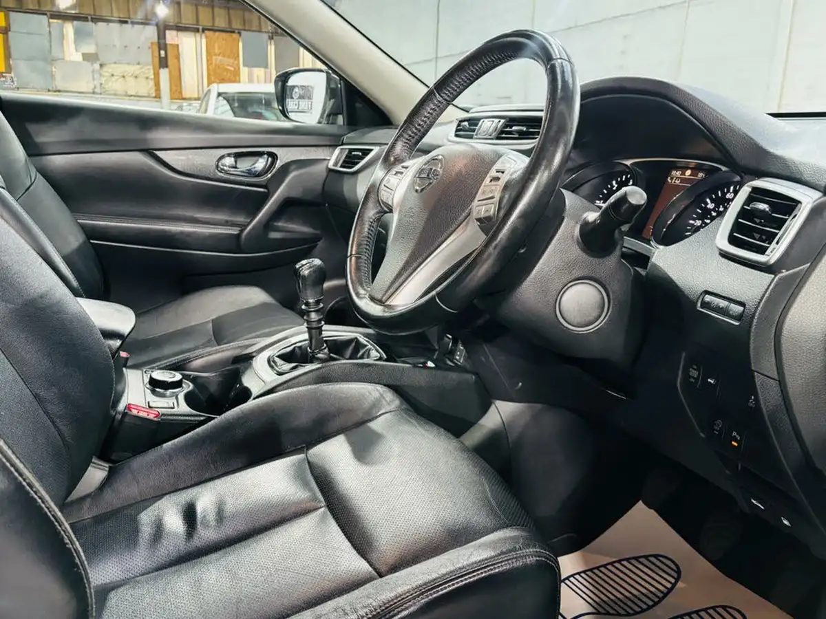 2017-nissan-x-trail-16dci-tekna-4x4-7-seat-big-8