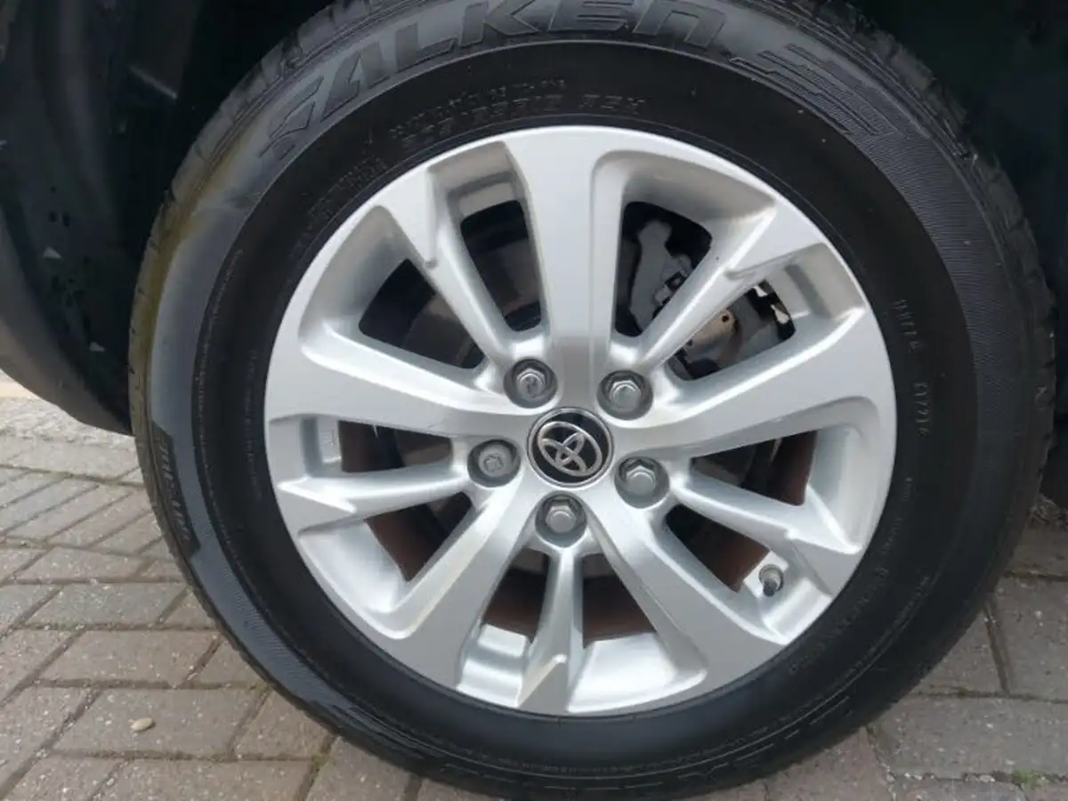 2021-toyota-yaris-cross-15-vvt-i-icon-big-16
