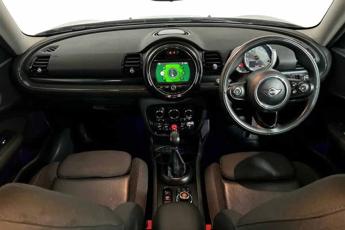 2018-mini-clubman-15-cooper-ss-auto-big-9