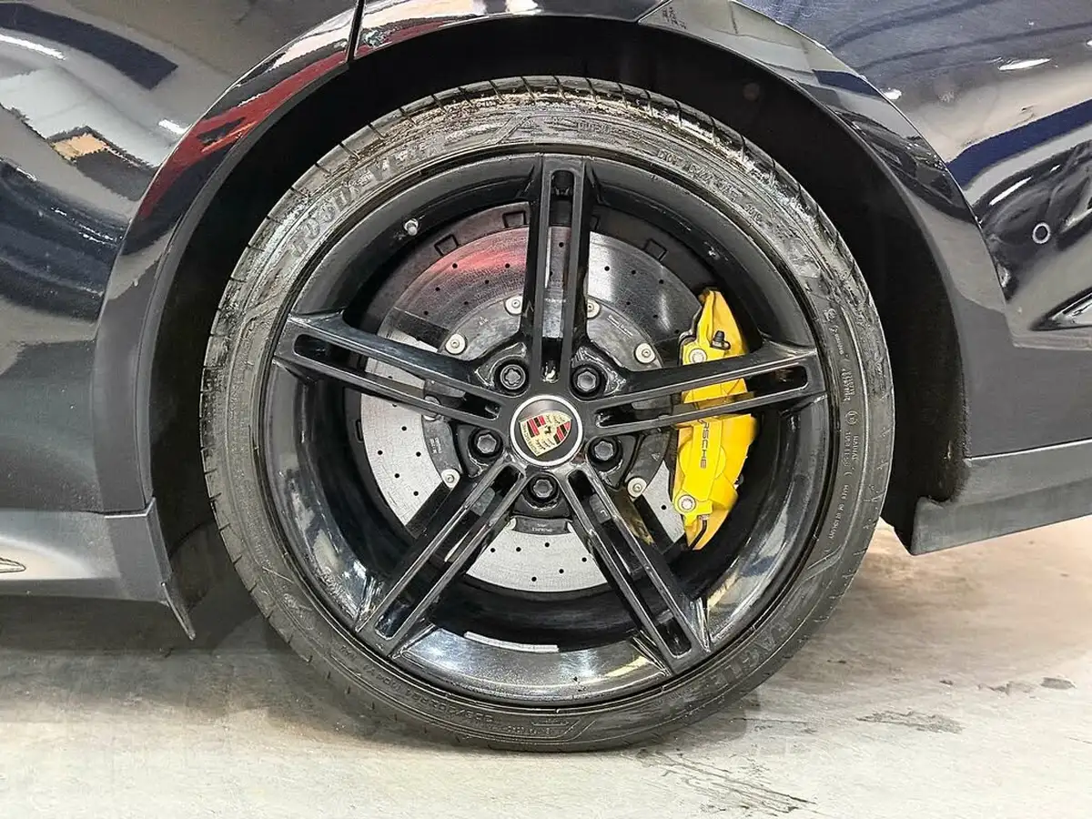2020-porsche-taycan-e-turbo-s-big-72