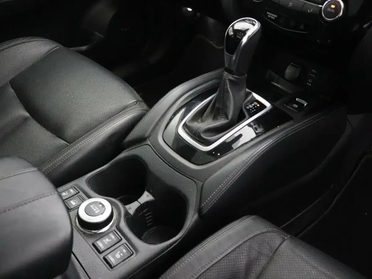 2017-nissan-x-trail-20dci-tekna-4wd-xtronic-big-16