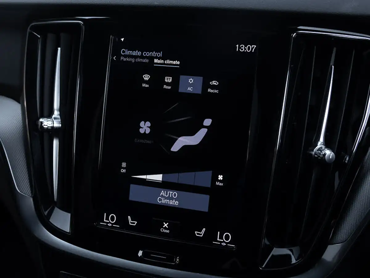 2022-volvo-v60-20-t6-r-design-350bhp-plug-in-hybrid-big-7