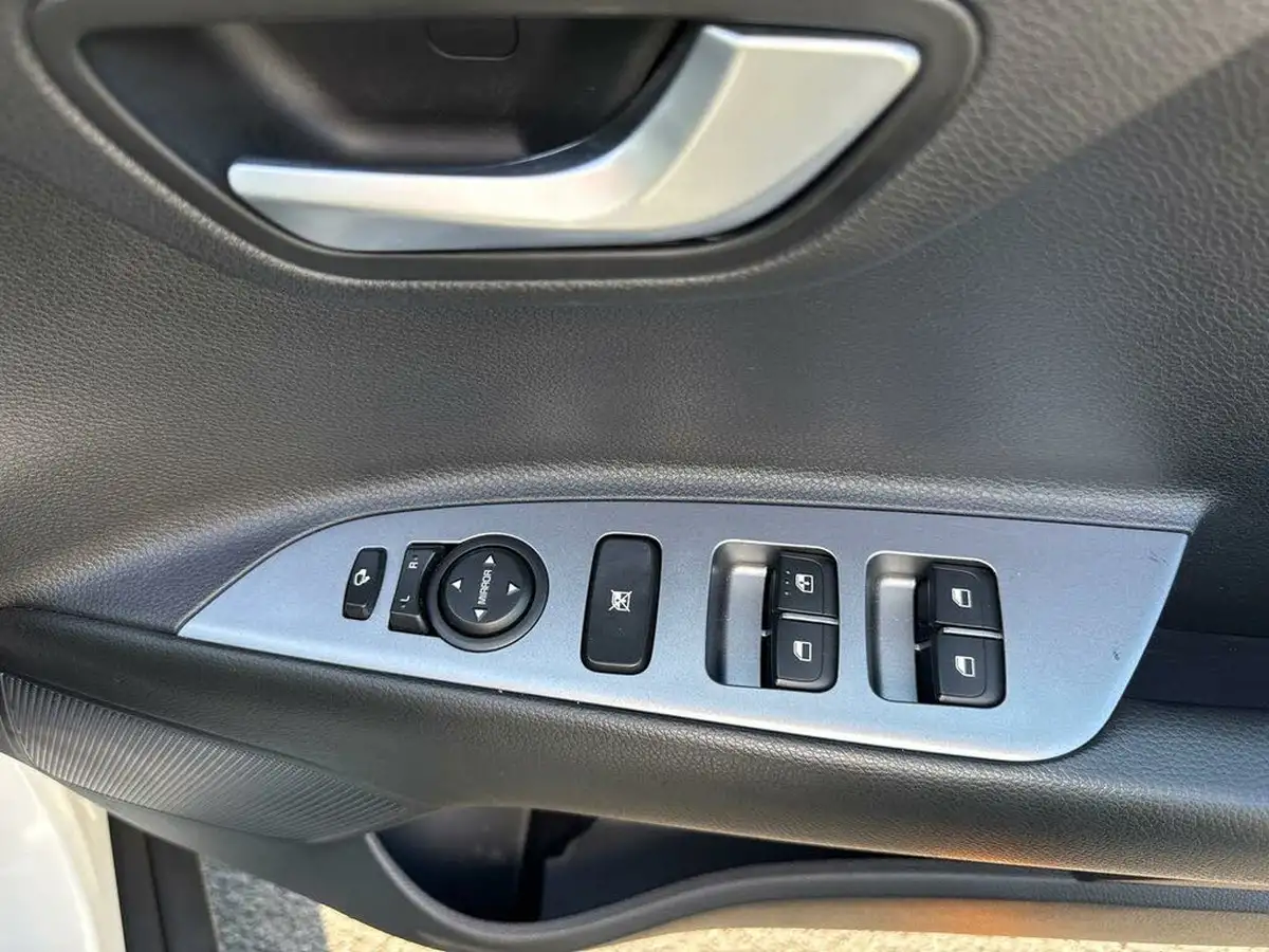 2022-kia-stonic-10-t-gdi-gt-line-118bhp-48v-big-24