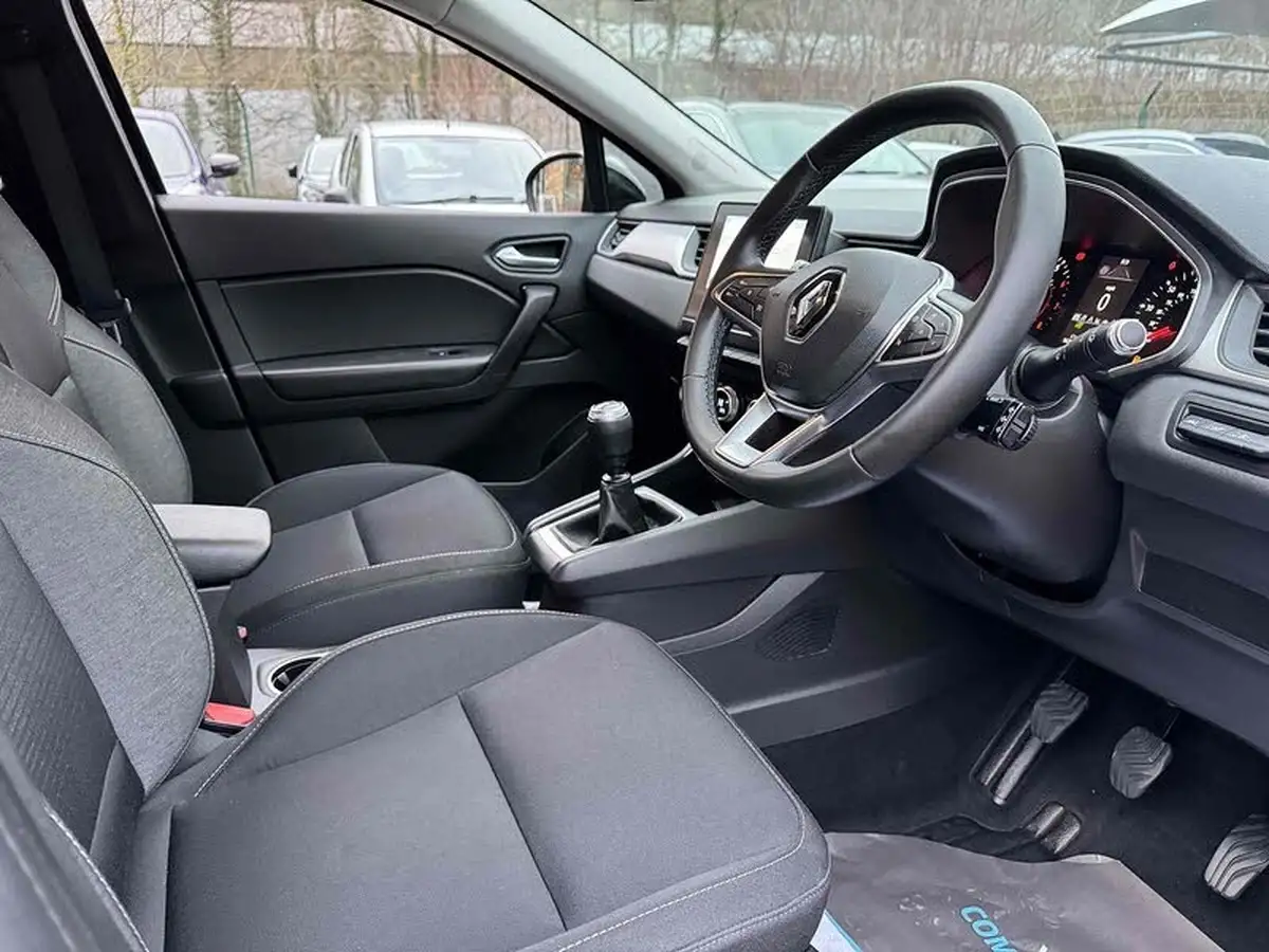 2021-renault-captur-13-tce-iconic-edition-big-15
