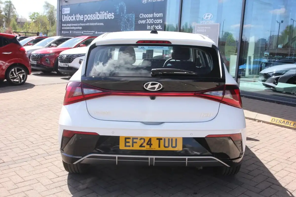 2024-hyundai-i20-10-t-gdi-advance-dct-big-10