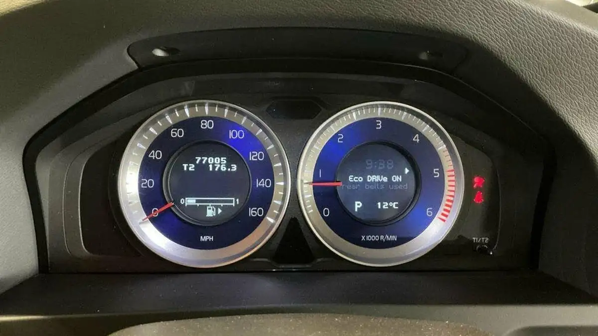 2012-volvo-v60-16td-d2-r-design-powershift-big-8
