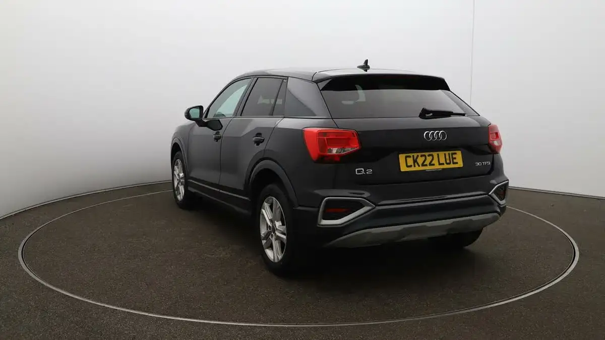 2022-audi-q2-10-30-tfsi-sport-big-50