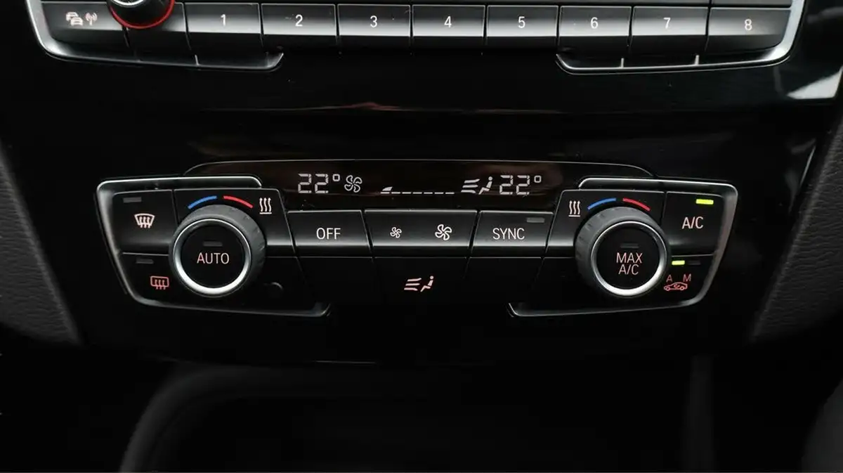 2020-bmw-x1-20-sdrive20i-se-189bhp-big-12