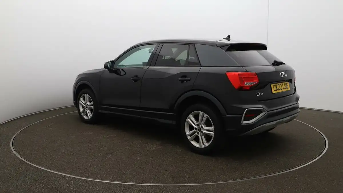 2022-audi-q2-10-30-tfsi-sport-big-5