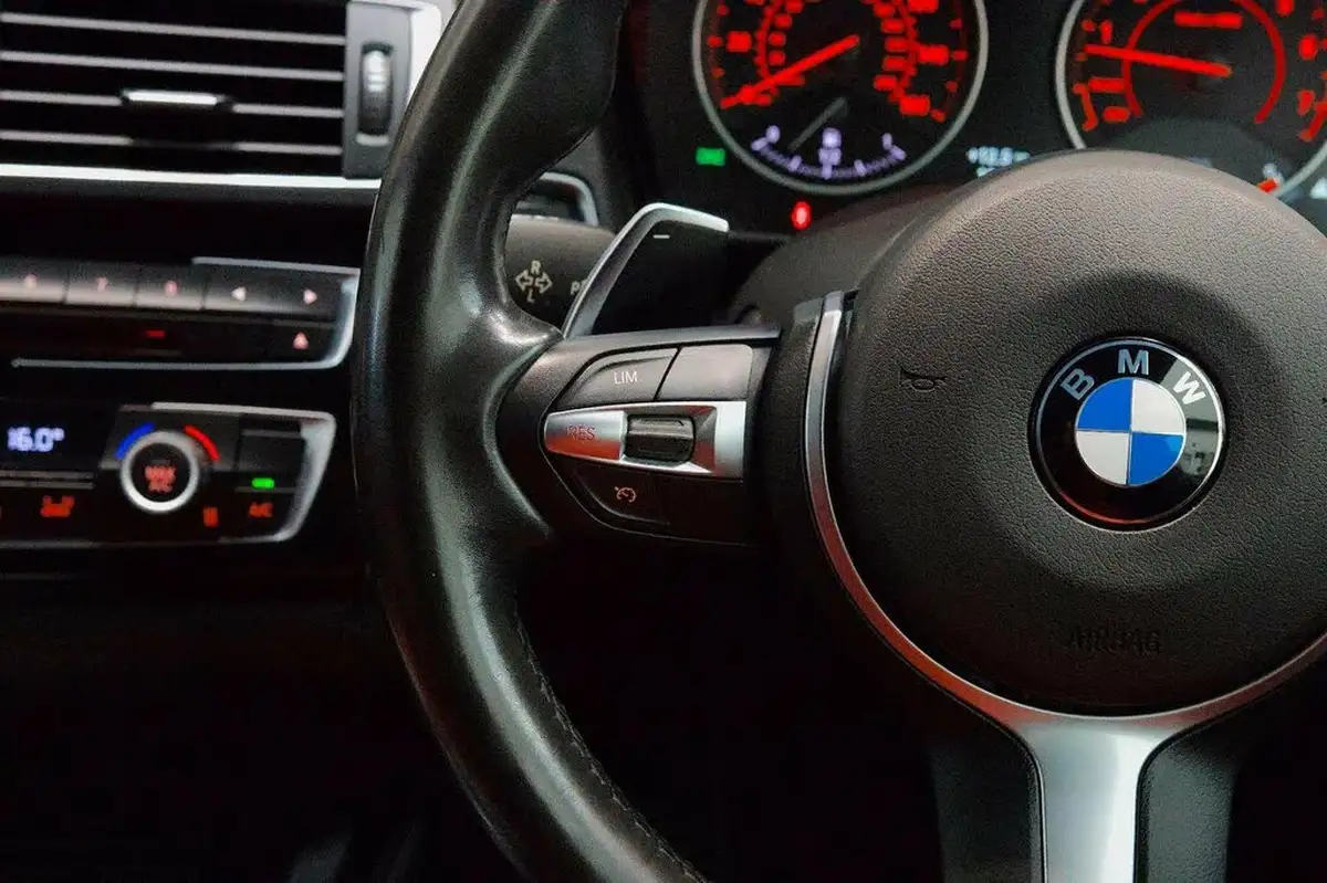 2017-bmw-1-series-30-m140i-3d-sport-auto-big-16