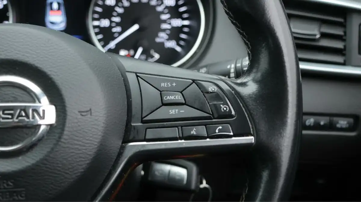 2021-nissan-qashqai-13-dig-t-acenta-premium-158ps-xtronic-big-23