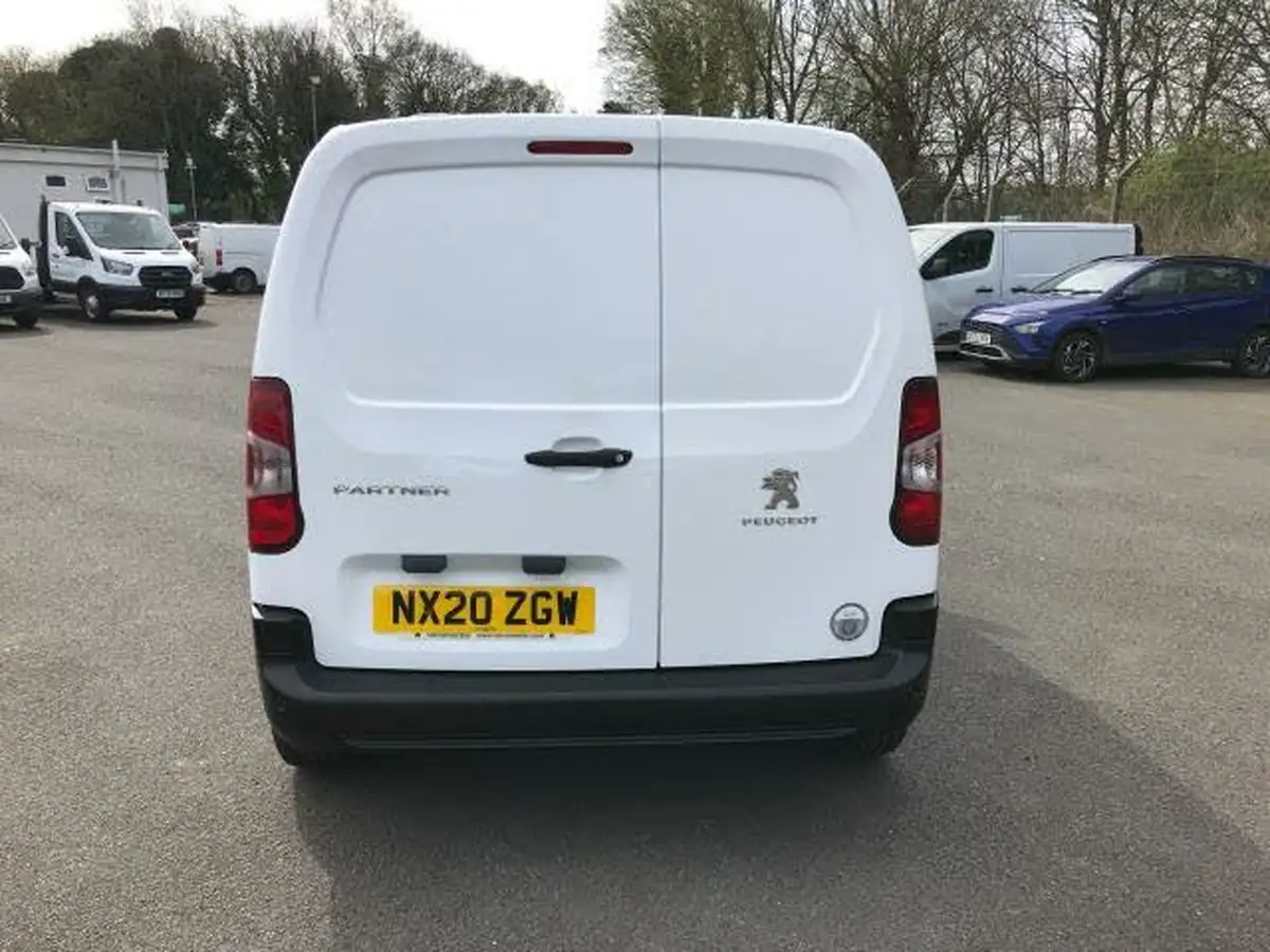 2020-peugeot-partner-15-bluehdi-1000-professional-100ps-eu6dt-panel-big-6