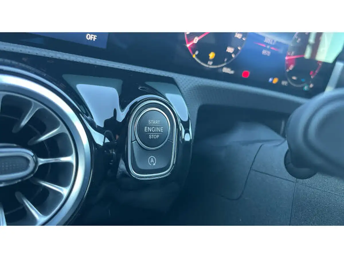 2024-mercedes-benz-cla-13-cla-200-amg-line-executive-coupe-4d-big-23