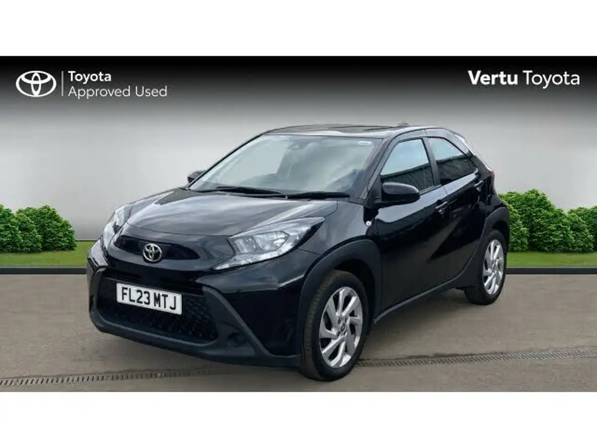 2023-toyota-aygo-x-10-vvt-i-pure-cvt-big-2