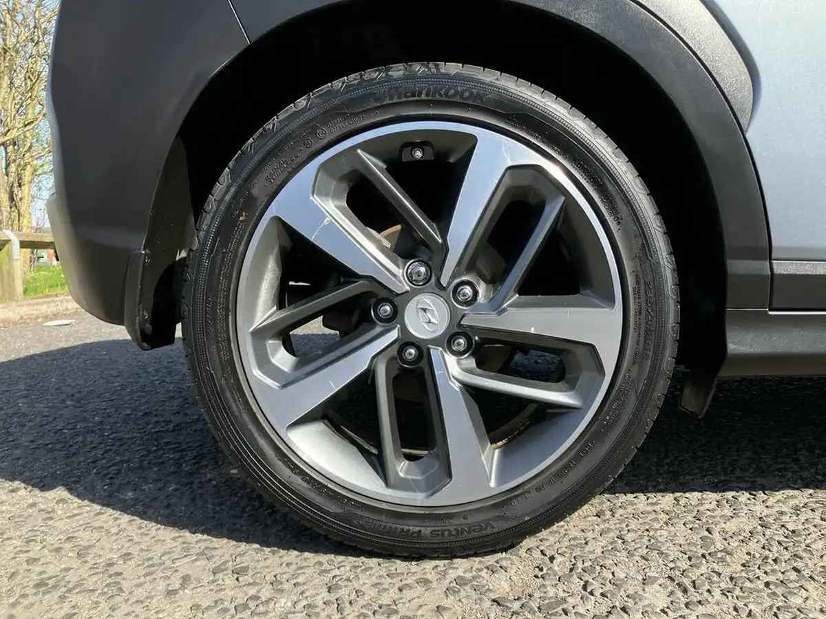 2020-hyundai-kona-10-t-gdi-play-big-6