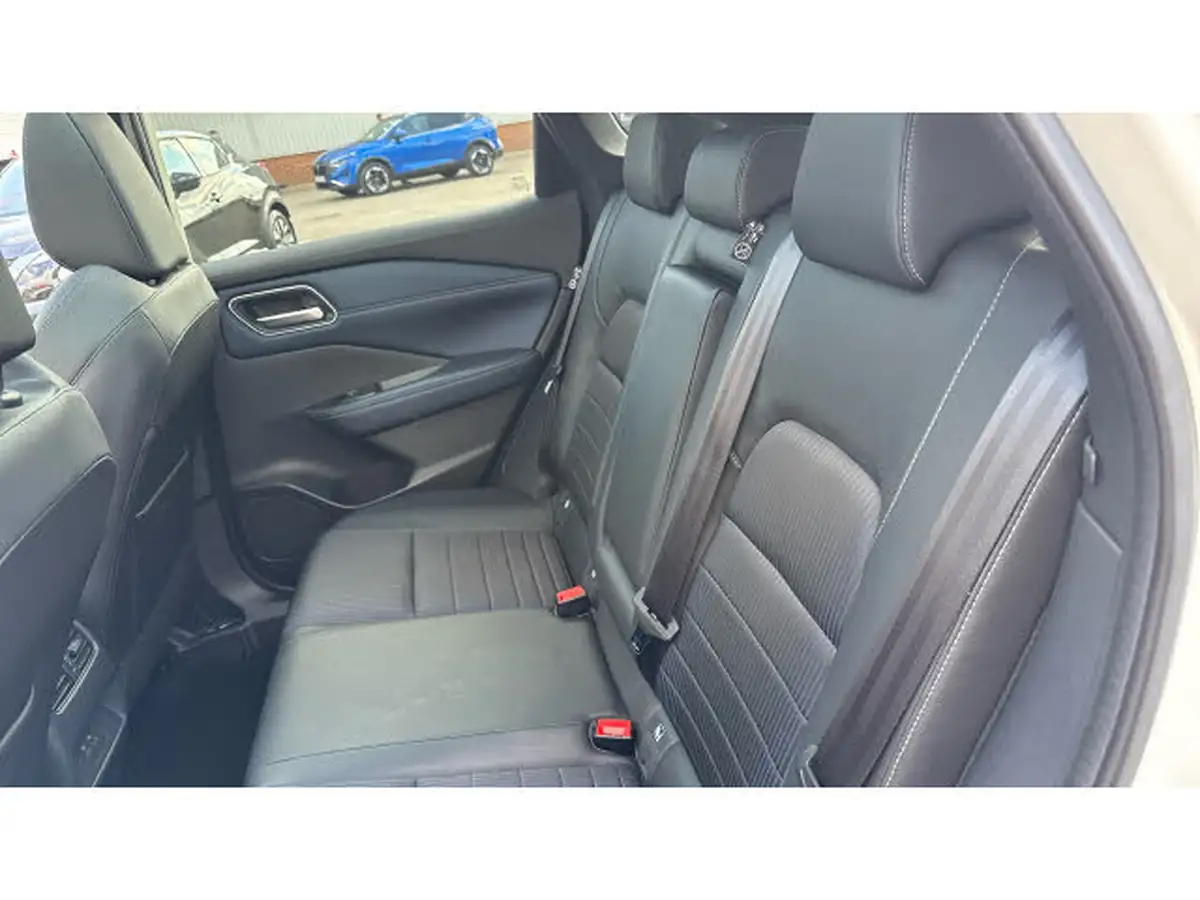 2022-nissan-qashqai-13-dig-t-tekna-140ps-mild-hybrid-big-15