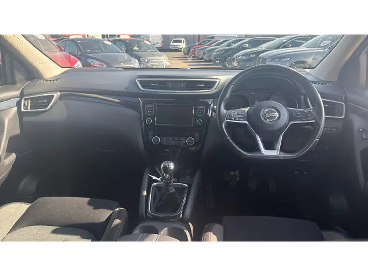 2020-nissan-qashqai-13-dig-t-n-connecta-140ps-big-9