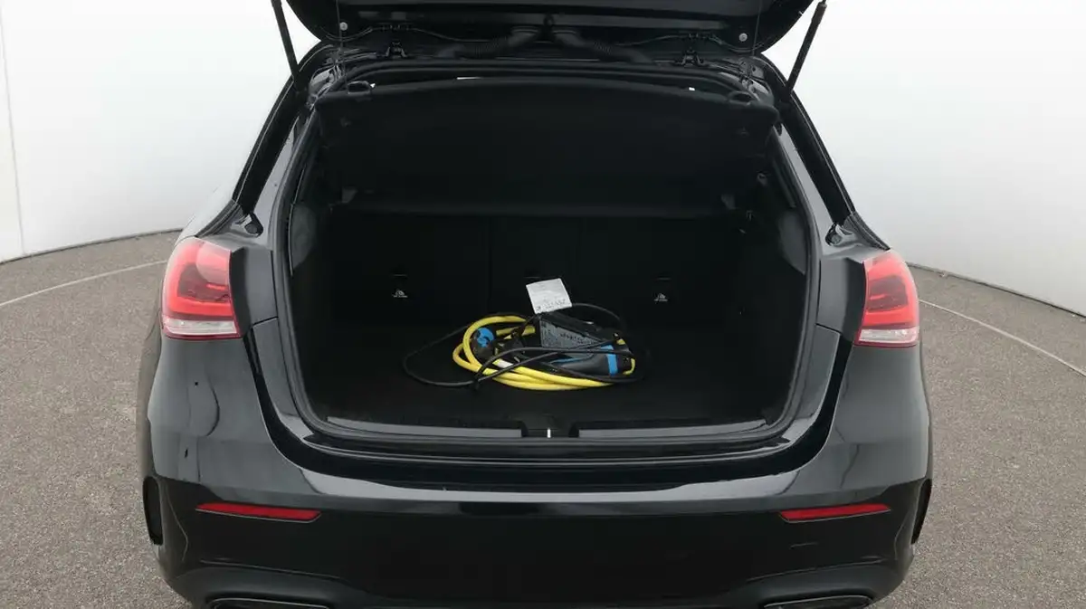 2022-mercedes-benz-a-class-13-a250e-amg-line-edition-hatchback-5d-big-17