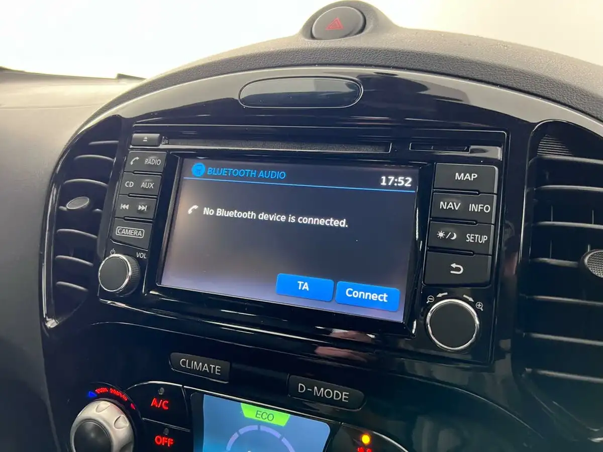 2017-nissan-juke-16-n-connecta-big-31